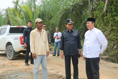 Gubri Terpilih Tinjau Infrastruktur di Inhil